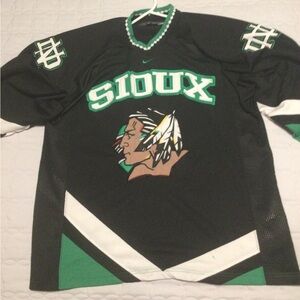 Vintage North Dakota Fighting Sioux Nike Jersey